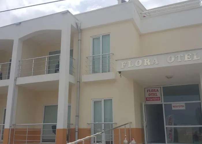 Hotel Flora Apart *